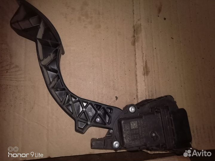 Педаль газа Форд Фокус 2 симакс