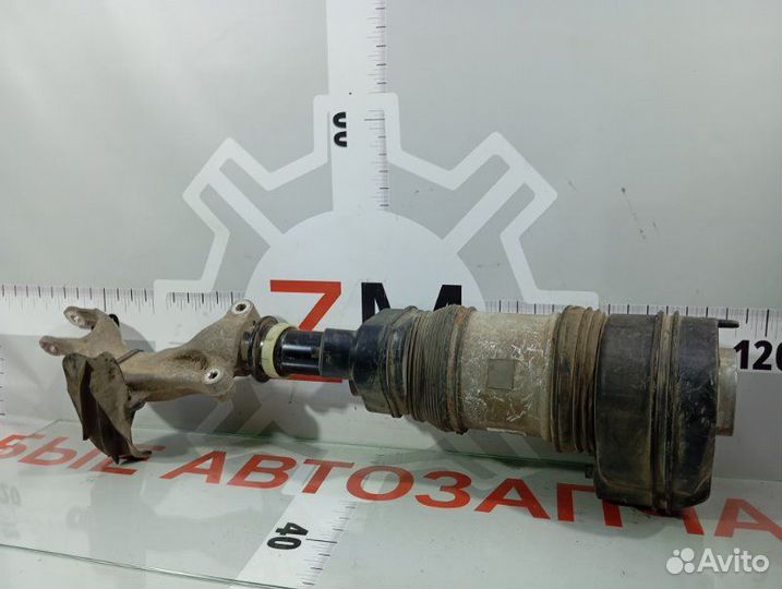 Стойка амартизатора передняя правая Porsche