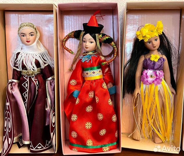 Куклы фарфоровые коллекционные 27 шт