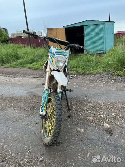 Питбайк Regulmoto Seven Medalist 125E