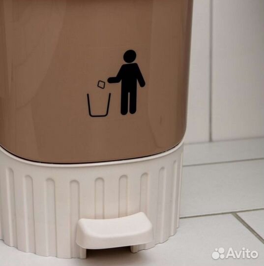 Мусорное ведро с педалью 8л