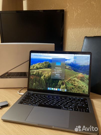 Apple MacBook Pro 13 2019 touch bar