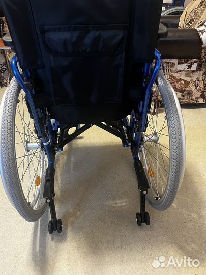 Кресло коляска для инвалидов