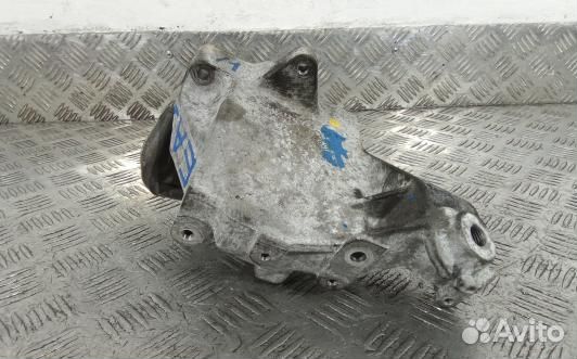 Кронштейн двигателя дизельный mercedes benz M-class W166 (EEA02A701)