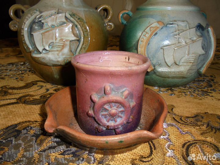 Кувшины, тарелки, кружка, пепельница из глины