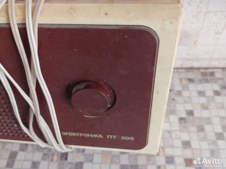 Трехпрограммный радиоприёмник