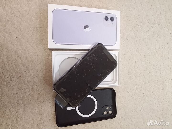 iPhone 11, 64 ГБ