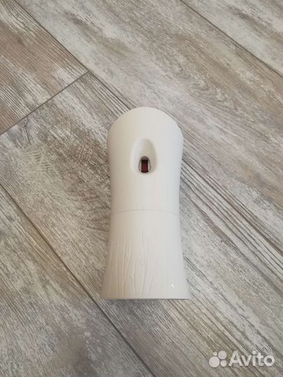 Автоматический освежитель воздуха AirWick