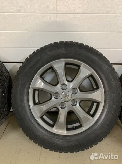 Диски toyota 16x6,5j с резиной 215/60 r16