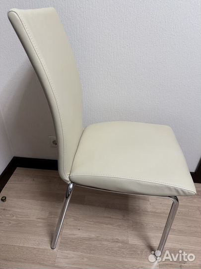 Стулья кухонные 2 шт б/у