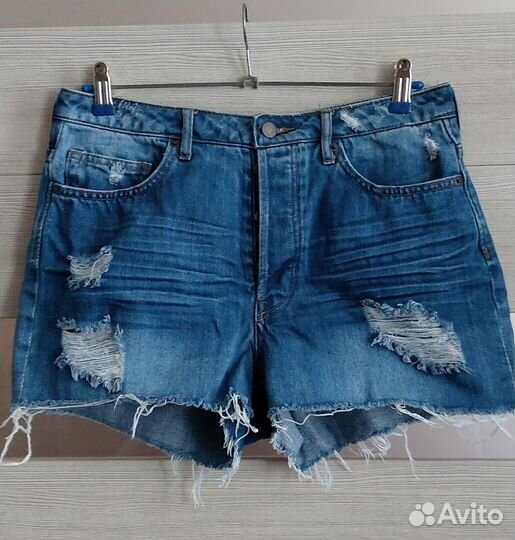 Джинсовые брендовые шорты