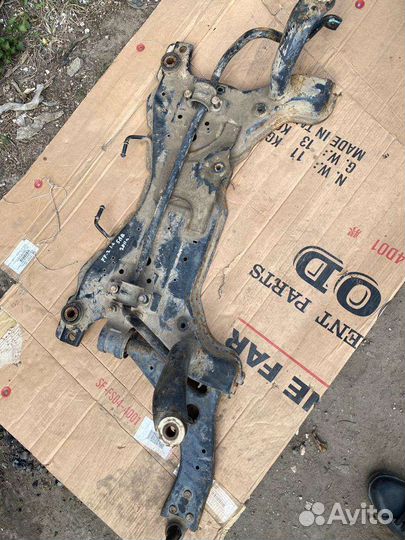 Подрамник Ford Focus 2