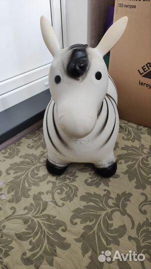 Детский игровой домик с сухим бассейном и Прыгуны