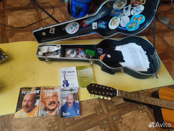 Кофр для 12 струнной гитары SKB 12 струнная гитара