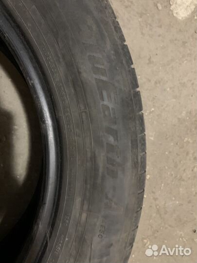 Yokohama BluEarth AE50 235/55 R18