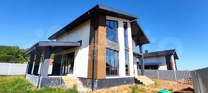 Коттедж 172 м² на участке 9 сот.