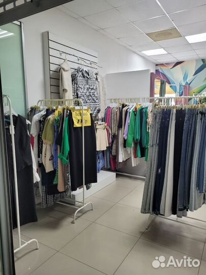 Магазин шоурум женской одежды