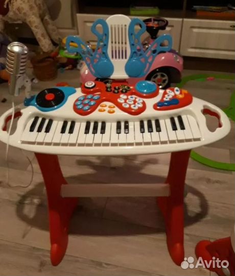 Детское музыкальное пианино