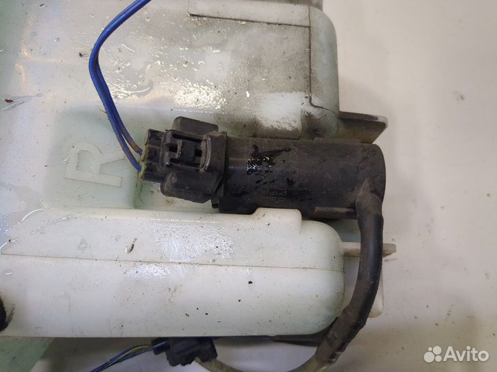 Бачок омывателя Pontiac Vibe 1, 2006