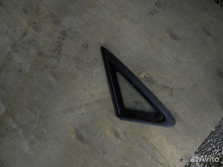 Хендай Ай 30 Форточка задняя разбор