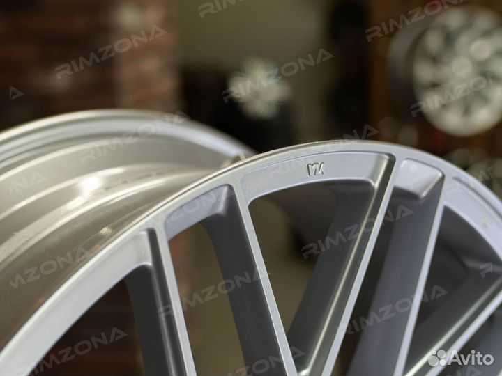 Литые диски R20 для Audi. Арт3255