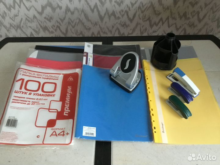 Папки для документов новые ф.А4, Дырокол, Степлер