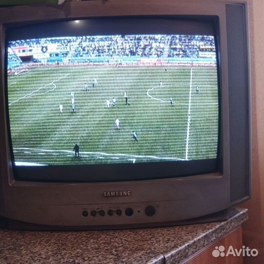 Телевизор samsung