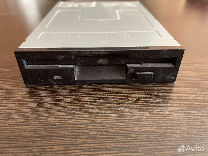 Привод для дискет fbta S1CT6019848 rev.ta