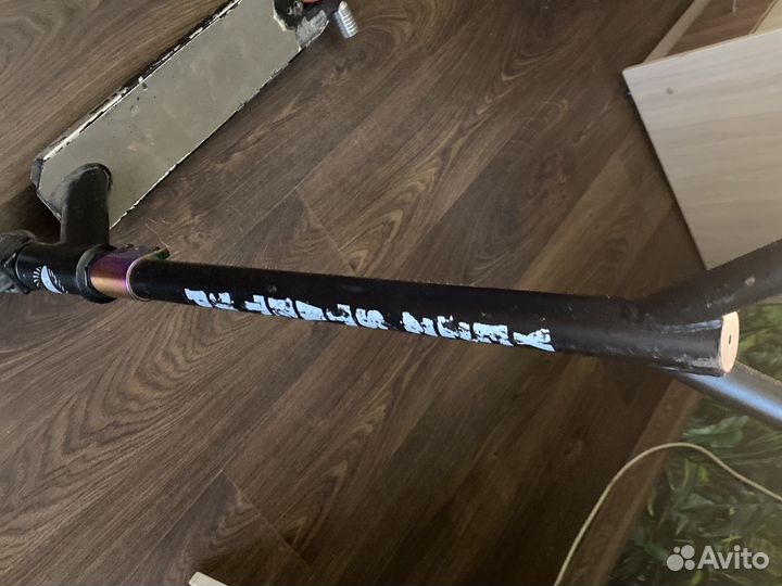 Трюковой самокат yezz