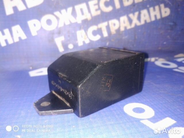 Реле поворотов Ваз Лада 2104 универсал 2106 2010