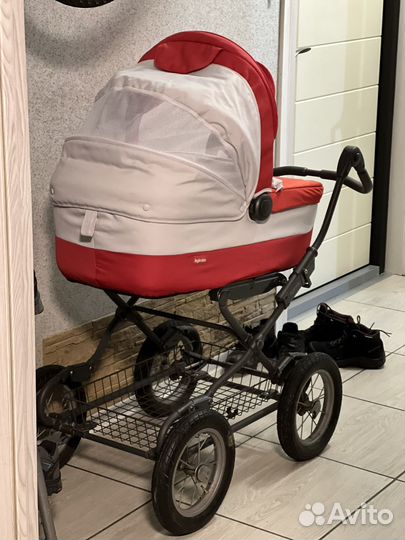 Коляска люлька inglesina sofia comfort