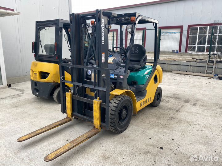 Вилочный погрузчик Komatsu FD20C-16, 2005