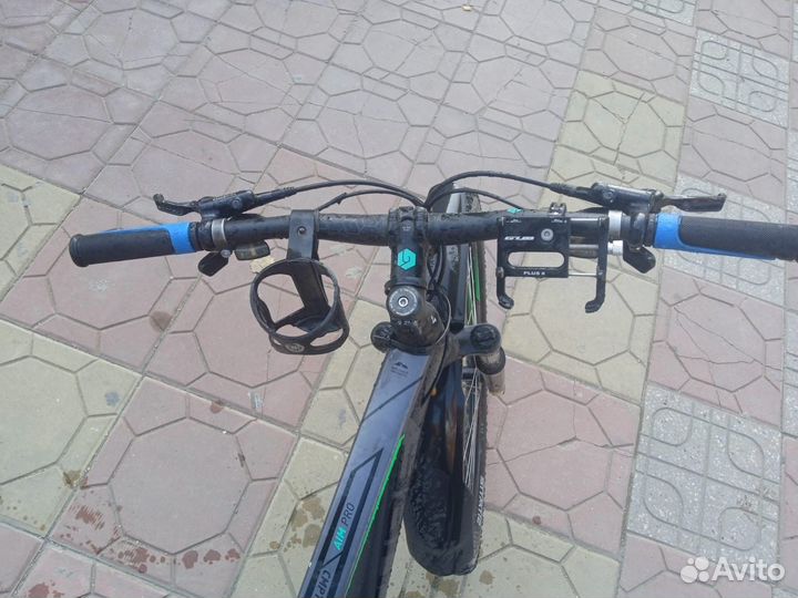 Велосипед cube