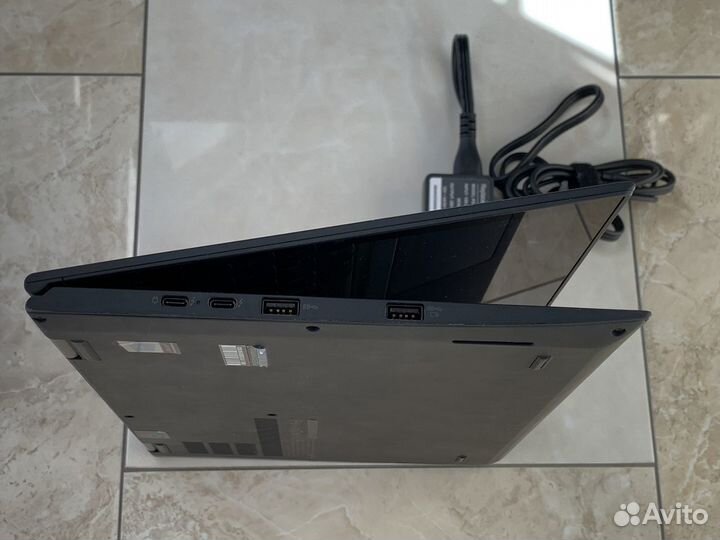Thinkpad X1 Yoga 2nd gen/i5-7300U/8GB/256GB SSD