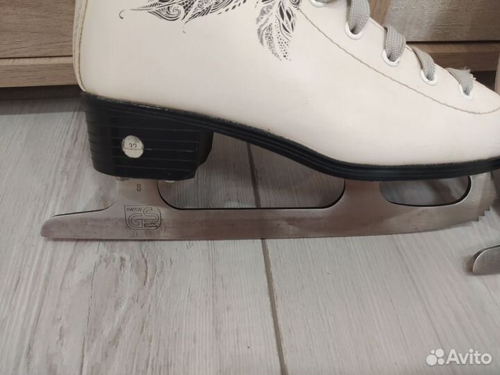Коньки фигурные