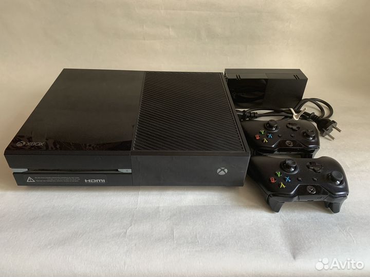 Игровая приставка xbox ONE