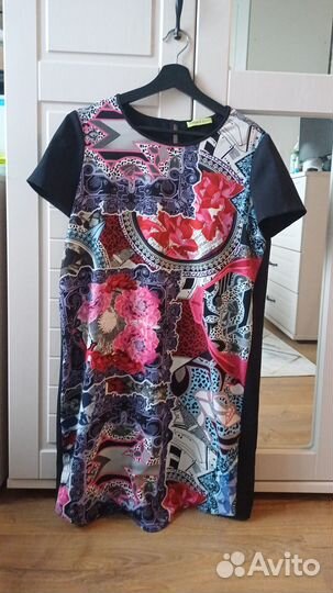 Платье женское versace