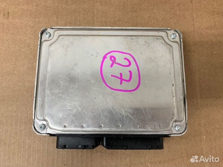 Блок управления двигателем Volkswagen Touareg 3.2