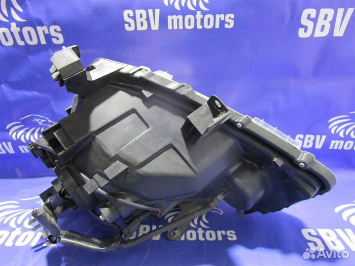 Фара передняя правая Nissan X-Trail NT31 MR20