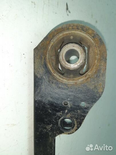 Кронштейн Renault Duster F4RA400 2013