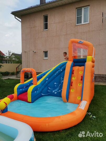 Надувной игровой центр