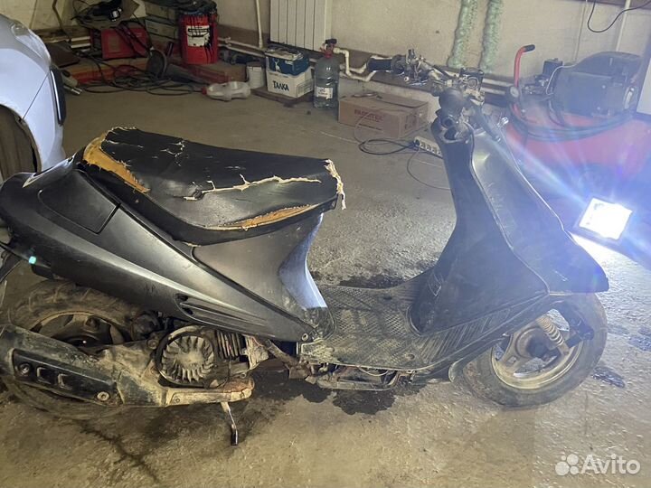 Suzuki adress v100