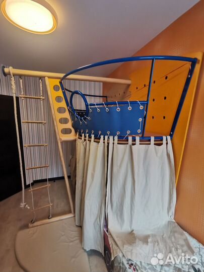 Капитанский мостик Haba (Германия)