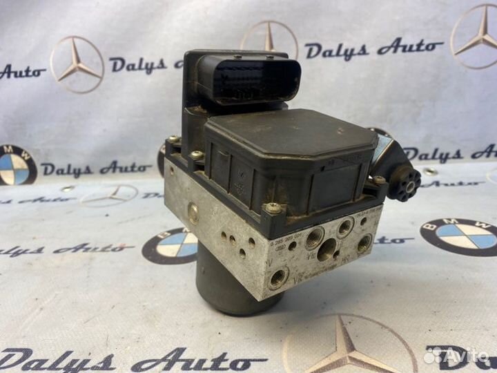 Блок ABS Bmw 525I E39 LCI универсал M54B25 2003Г