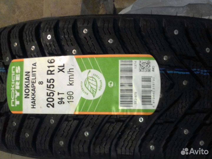 Nokian Tyres Hakkapeliitta 9 205/55 R16 94T