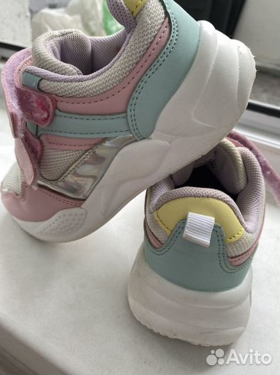 Кроссовки детские 27
