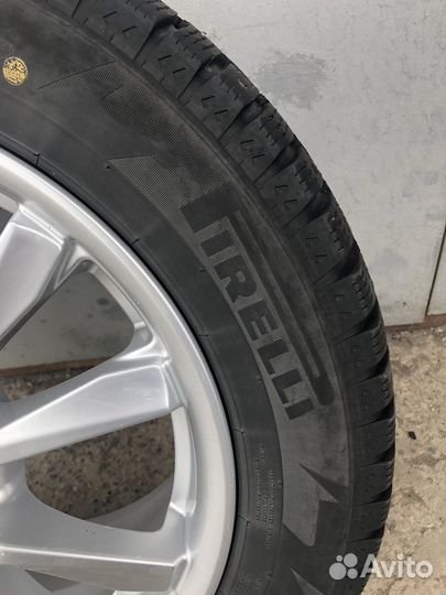 Pirelli Ice Zero 205/55 R16 94T