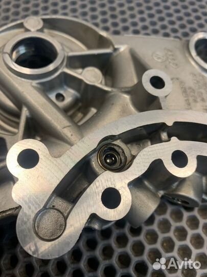 Крышка распредвала Volkswagen Tiguan 1.8-2.0 tfsi