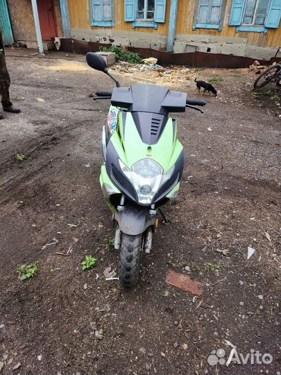 Скутер racer