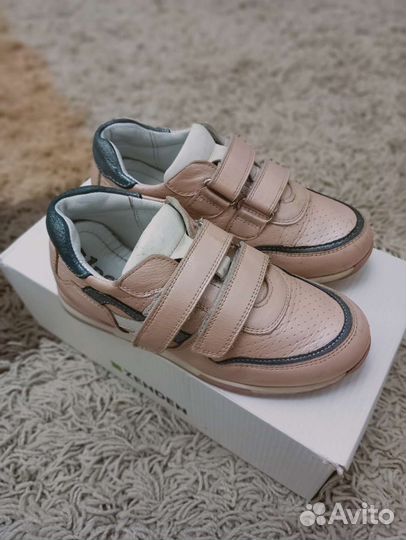 Кроссовки для девочки 29 размер